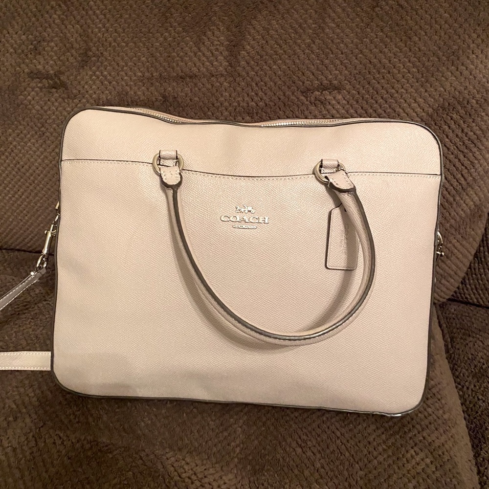 Elegant Coach briefcase!!!